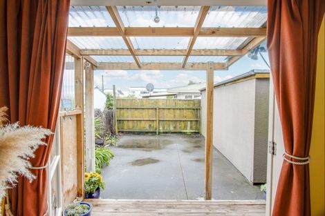 Photo of property in 2/1 Gardiner Street, Westshore, Napier, 4110