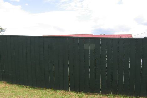 Photo of property in 1/131 Browns Bay Road, Browns Bay, Auckland, 0630