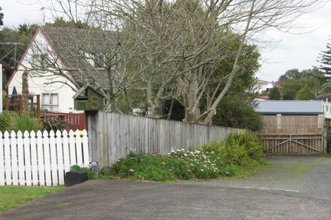 Photo of property in 8 Chrisarda Place, Red Hill, Papakura, 2110