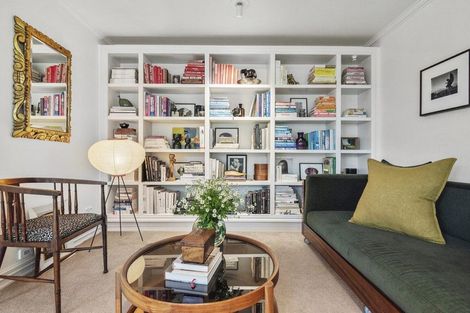 Photo of property in 49b Roland Road, Greenhithe, Auckland, 0632