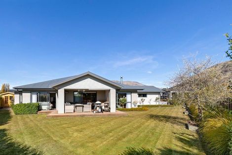 Photo of property in 5 Nancy Lane, Wanaka, 9305