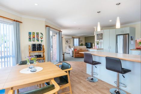 Photo of property in 38 Balmoral Drive, Hilltop, Taupo, 3330