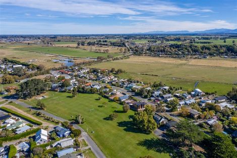 Photo of property in 88 Queens Avenue, Waikuku Beach, 7402