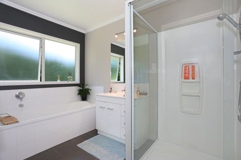 Photo of property in 225 Makara Road, Halcombe, Feilding, 4779