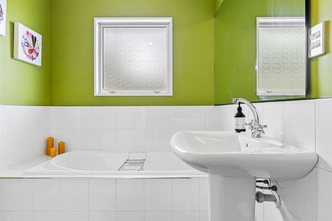 Photo of property in 9 Lady Polson Lane, Cashmere, Christchurch, 8022