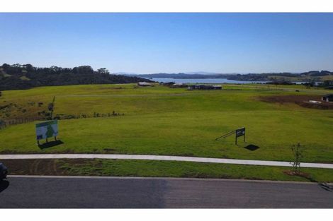 Photo of property in 4 Fernbird Grove, Kerikeri, 0294