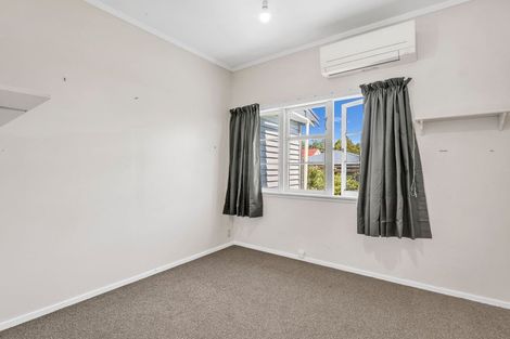 Photo of property in 556b Queen Street East, Levin, 5510