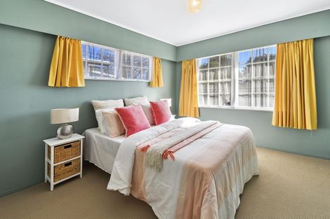 Photo of property in 22 Sunnypark Avenue, Rosehill, Papakura, 2113