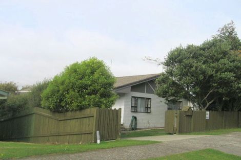 Photo of property in 30 Beaumaris Crescent, Ascot Park, Porirua, 5024
