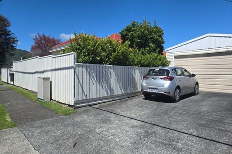 Photo of property in 64 Athlone Crescent, Avalon, Lower Hutt, 5011