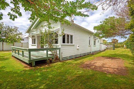 Photo of property in 4 Banks Street, Tolaga Bay, 4077