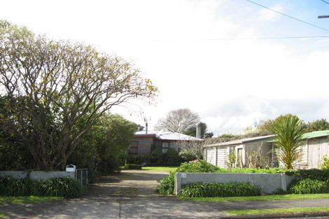 Photo of property in 20 Whakapaki Street, Urenui, 4375