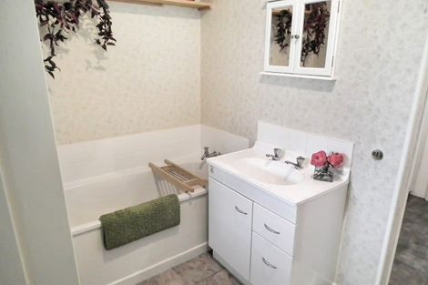 Photo of property in 37 Bluff Hill Road, Waianakarua, Oamaru, 9495