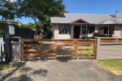 Photo of property in 13 Murray Street, Drury, 2113