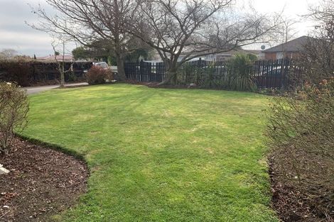 Photo of property in 37 Lyndon Street, Riccarton, Christchurch, 8041