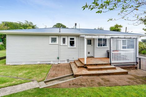 Photo of property in 66 Huatoki Street, Vogeltown, New Plymouth, 4310