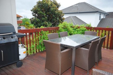 Photo of property in 22 Greenbough Lane, Greenhithe, Auckland, 0632