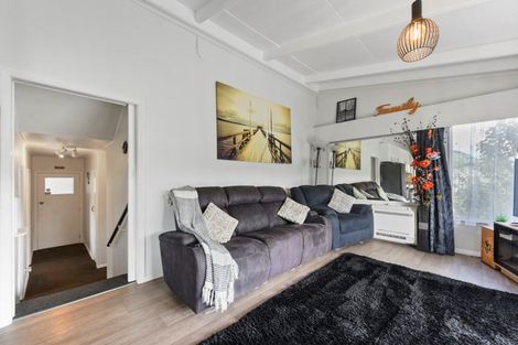 Photo of property in 50b Milton Terrace, Picton, 7220