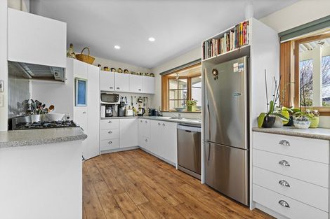 Photo of property in 27 Sackville Street, Martinborough, 5711