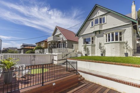 Photo of property in 25 Hawkestone Street, Thorndon, Wellington, 6011