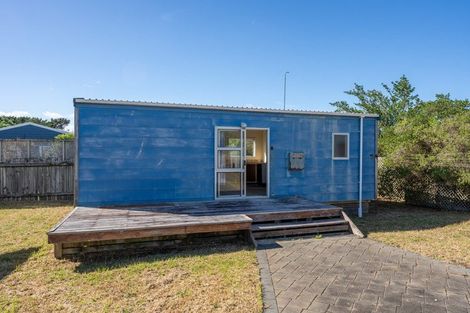 Photo of property in 14 Scott Avenue, Otaki Beach, Otaki, 5512