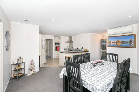 Photo of property in 4 Chadwick Place, Rototuna North, Hamilton, 3210