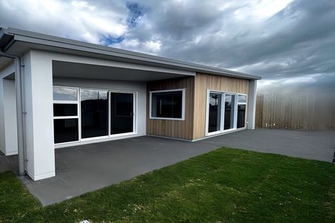 Photo of property in 25 Sabre Street, Papamoa Beach, Papamoa, 3118