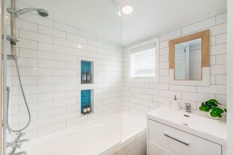 Photo of property in 5 Pitoitoi Street, Otaihanga, Paraparaumu, 5036