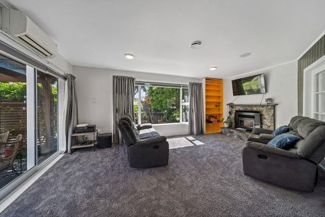 Photo of property in 21 Kent Lodge Avenue, Avonhead, Christchurch, 8042