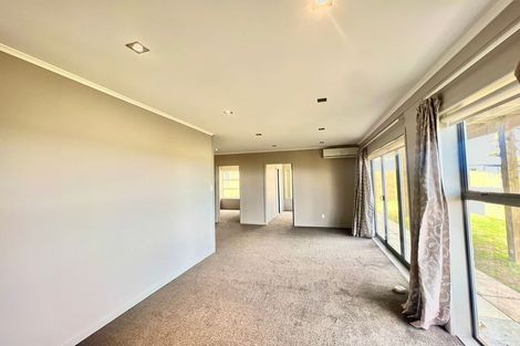 Photo of property in 73 Sylvan Avenue, Northcote, Auckland, 0627