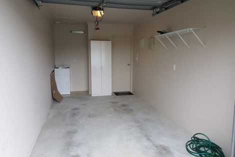 Photo of property in Waimanu Bay Village, 17/1 Piriti Drive, Te Atatu Peninsula, Auckland, 0610