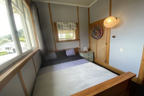 Photo of property in 71 Kent Street, Picton, 7220