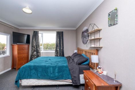 Photo of property in 9 Domain Road, Toko, Stratford, 4392