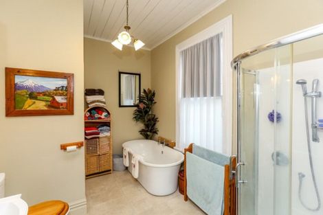 Photo of property in 21 Harriet Place, Whalers Gate, New Plymouth, 4310