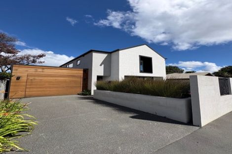 Photo of property in 66 Aikmans Road, Merivale, Christchurch, 8014