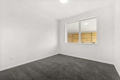 Photo of property in 17 Milla Mae Rise, Woodhill, 0110