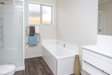 Photo of property in 3 Addies Way, Kaiapoi, 7630