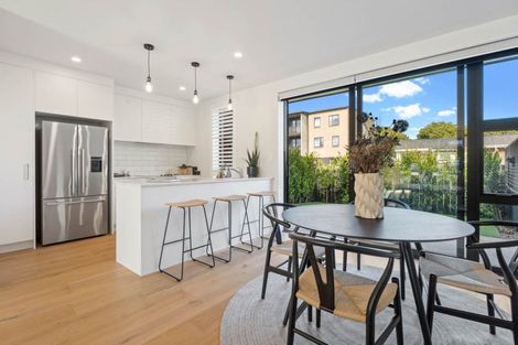 Photo of property in 7c Treasury Place, Onehunga, Auckland, 1061