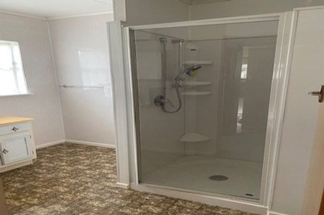 Photo of property in 4 Mclellan Street, Tawa, Wellington, 5028