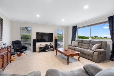 Photo of property in 2 Dayna Avenue, Ohauiti, Tauranga, 3112