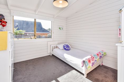 Photo of property in 1/3 Hoylake Place, Wattle Downs, Auckland, 2103