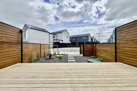 Photo of property in 9 Resnik Crescent, Kumeu, 0810