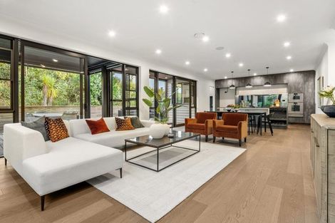 Photo of property in 5 Kina Place, Long Bay, Auckland, 0630