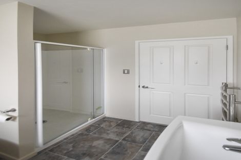 Photo of property in 14 Irishman Drive, Twizel, 7901