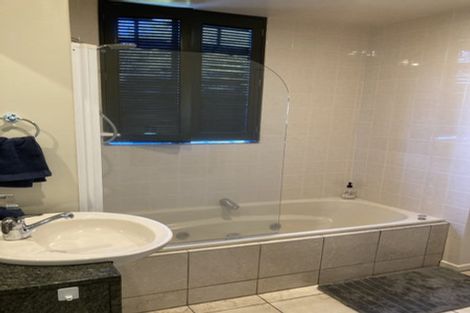 Photo of property in 3/154 Oriental Parade, Oriental Bay, Wellington, 6011