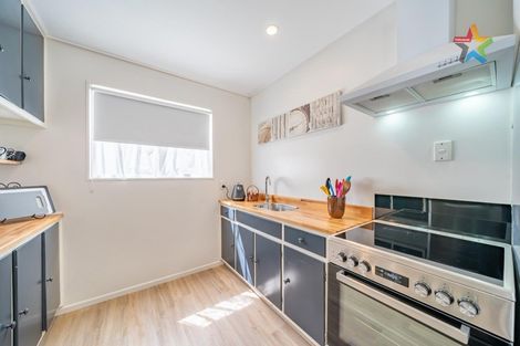 Photo of property in 71e Randwick Crescent, Moera, Lower Hutt, 5010