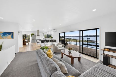 Photo of property in 9 Paihia Road, Paihia, 0200