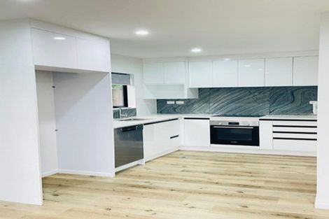 Photo of property in 1/2 Smiths Avenue, Papakura, 2110