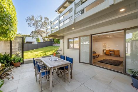 Photo of property in 24 Clovelly Road, Bucklands Beach, Auckland, 2012