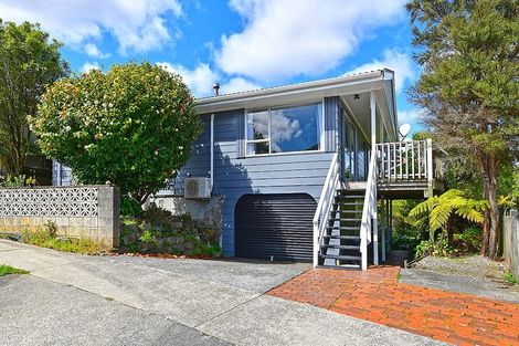 Photo of property in 52 Lord Street, Stokes Valley, Lower Hutt, 5019